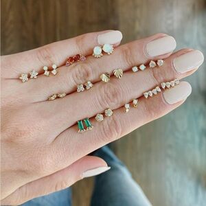 Heart shaped pippa earrings from cupcakes and cashmere